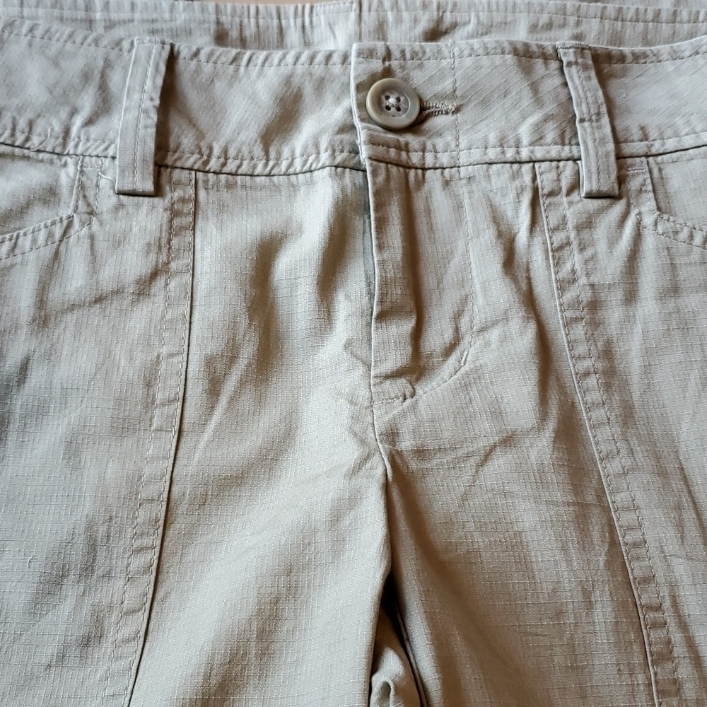 Field & Stream Capri pants beige size 4 - Picture 2 of 6